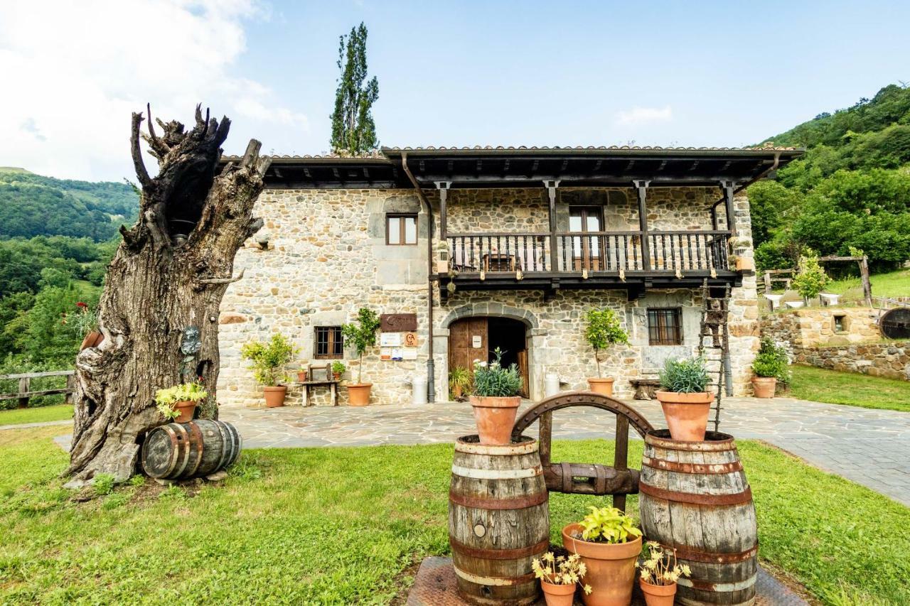 Casona De El Castaniu Hotel Serrapio Exterior photo